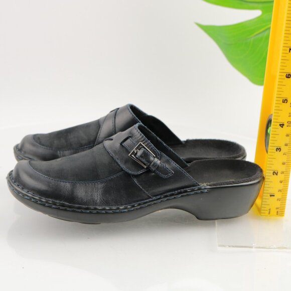 Clarks Womens Mule Size 8 Navy Leather Buckle Slip On Clogs Low Block Heel Shoes - Picture 5 of 11